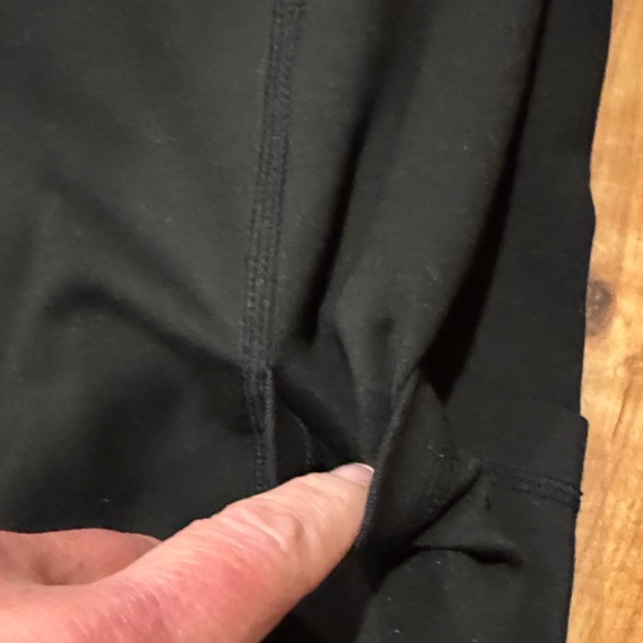 Women's Classic Black capri Leggings set of 5 w pockets - Picture 3 of 3